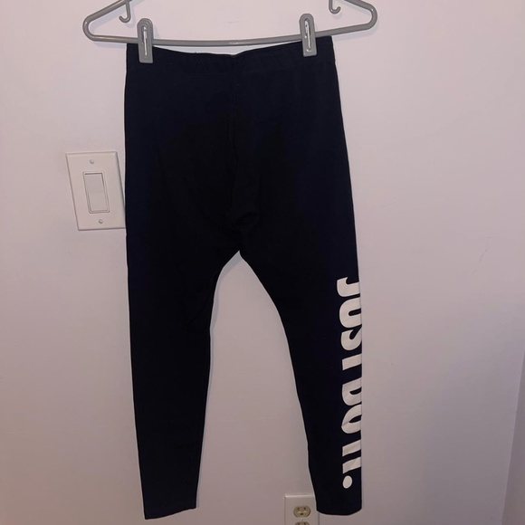 Nike Women's Black and White Leggings - Picture 3 of 4